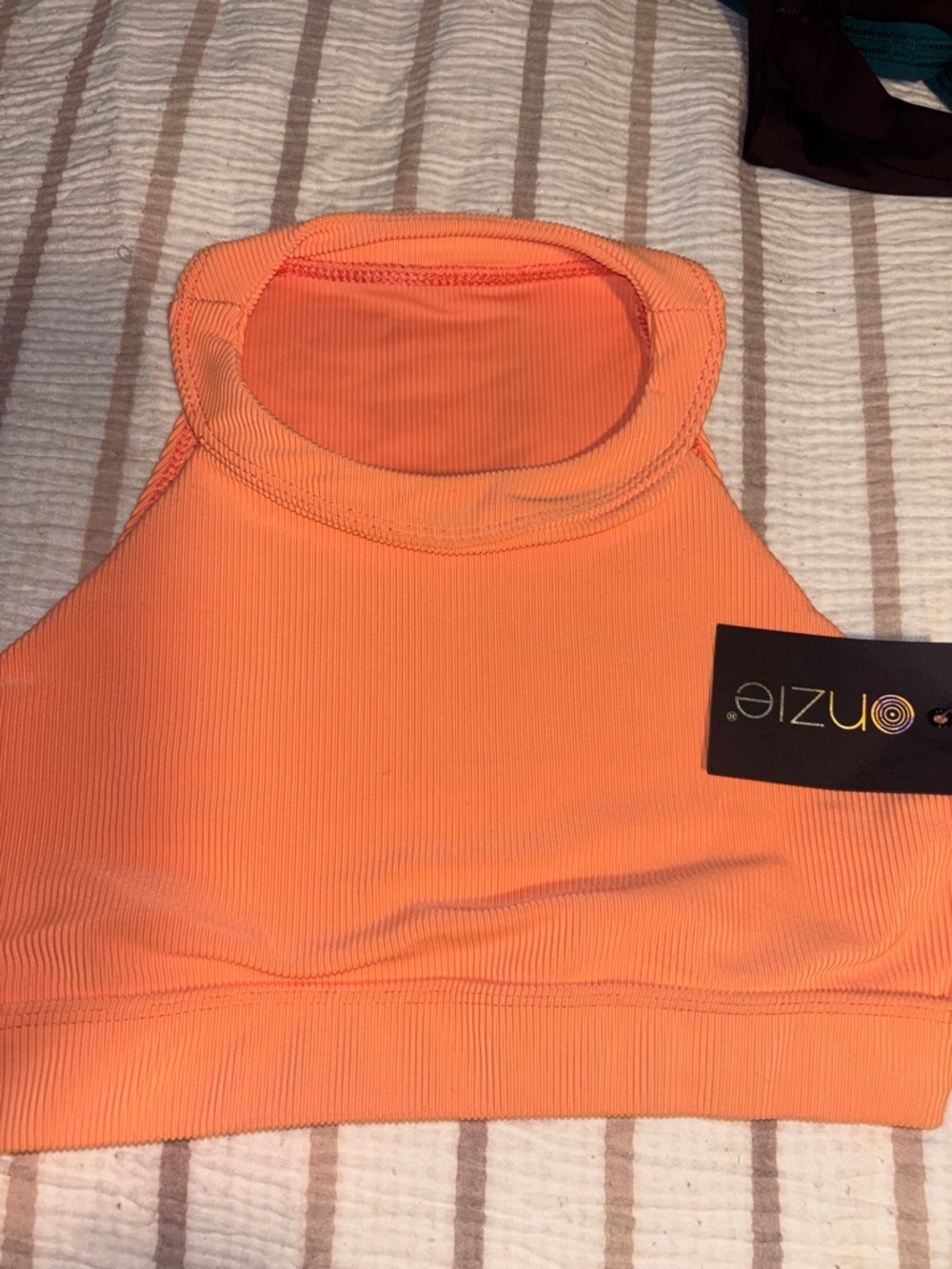 Onzie NWT High Neck Crop Sports Bra - Canary